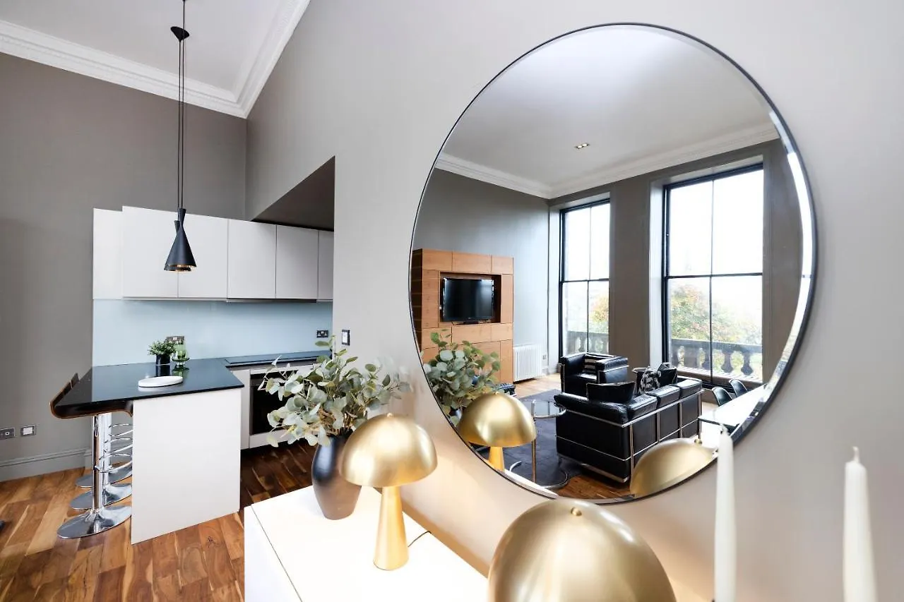 Apartment Joivy Chic 2Br Apt With City Views At The Heart Of Old Town Edinburgh United Kingdom