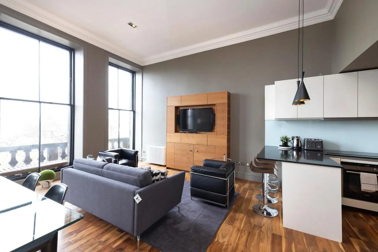 Apartment Joivy Chic 2Br Apt With City Views At The Heart Of Old Town Edinburgh